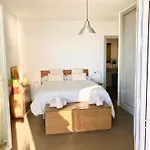 Modern Stunning Sea Views And Pool ネルハ