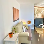 Modern Stunning Sea Views And Pool アパート ネルハ