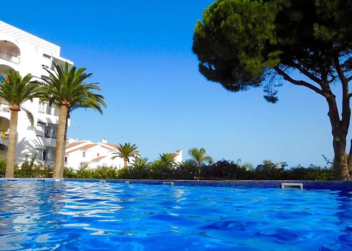 Modern Stunning Sea Views And Pool نيرخا