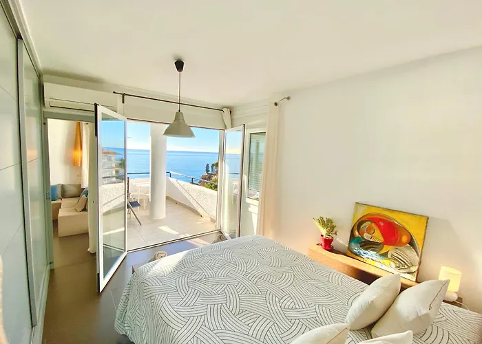 Modern Stunning Sea Views And Pool * نيرخا