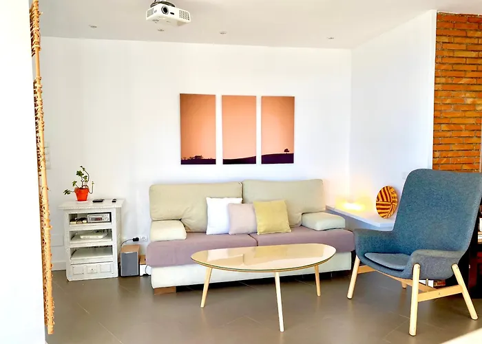 Modern Stunning Sea Views And Pool نيرخا