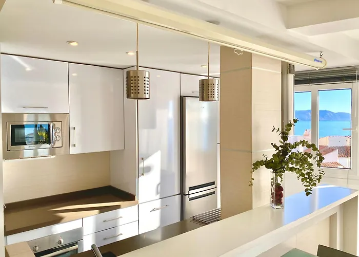 شقة Modern Stunning Sea Views And Pool