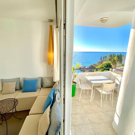 Apartment Modern Stunning Sea Views And Pool
