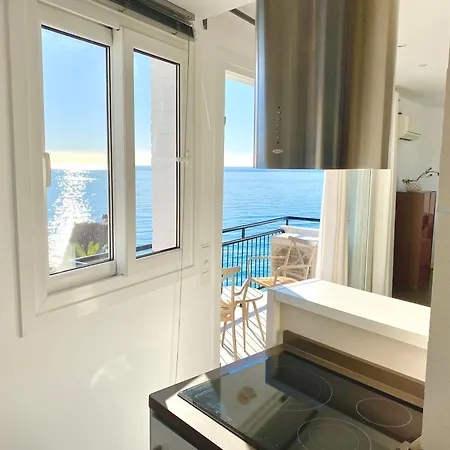 Modern Stunning Sea Views And Pool Apartment *